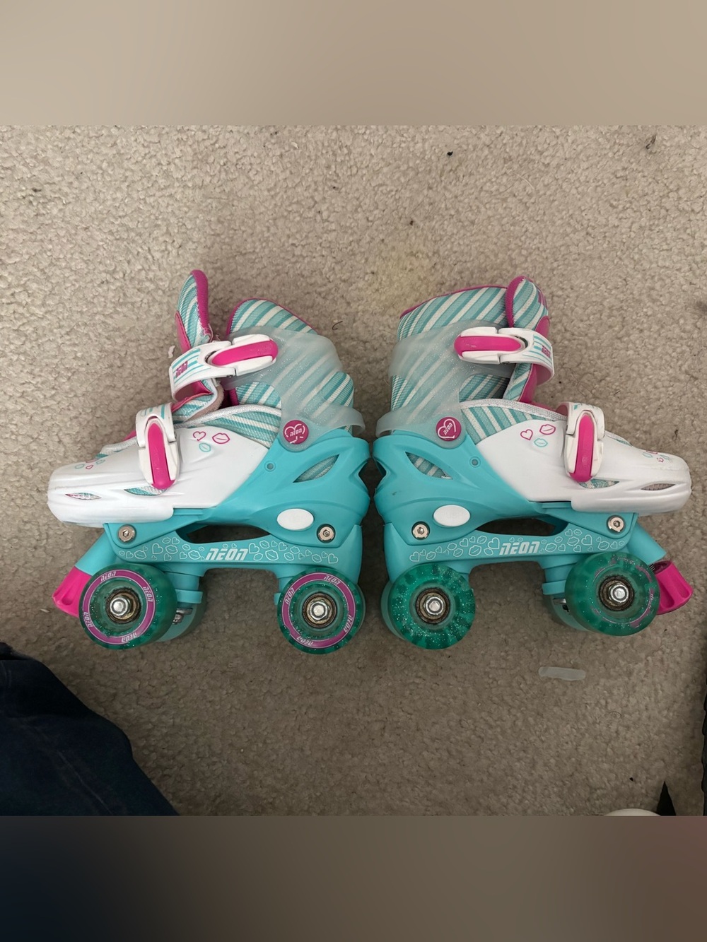Adjustable Kids Roller Skates in Turquoise and Pink